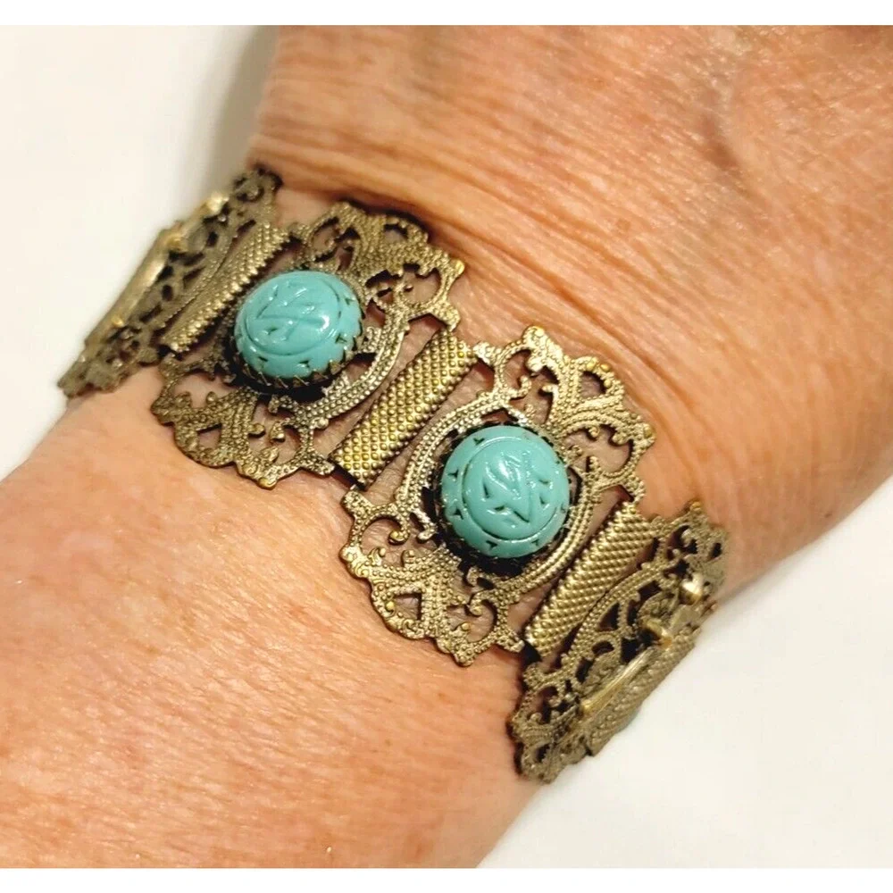 Panel‎ Bracelet Elephant Sword Turquoise Blue Molded Glass Silver-tone sbr-18